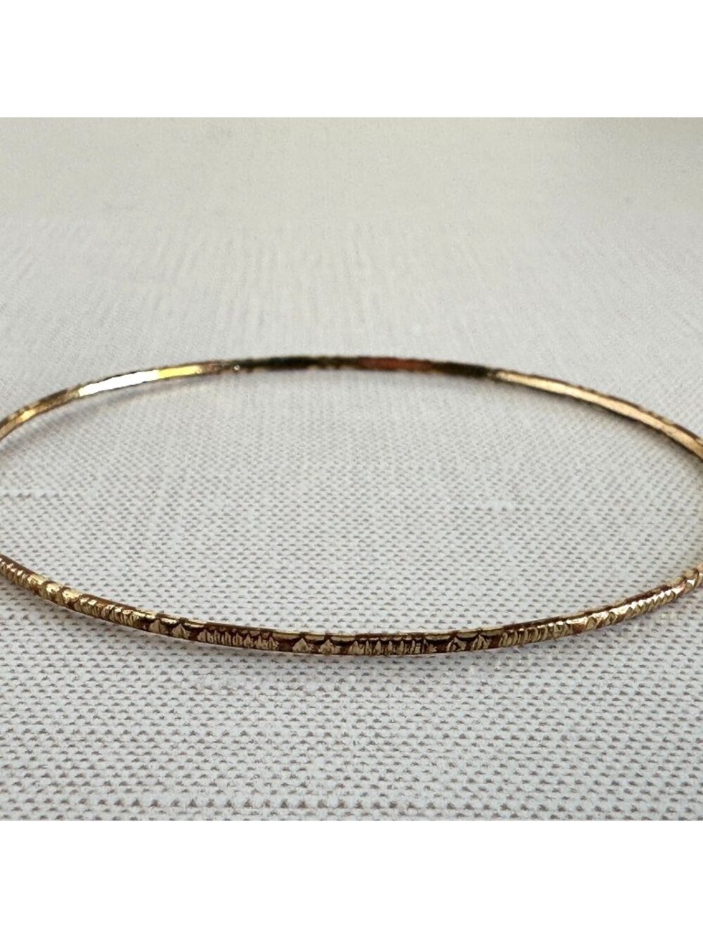 Vintage Gold Tone Diamond Cut Slim Bangle Bracelet Stacking Size 8